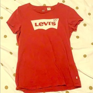 Levi’s red T-shirt
